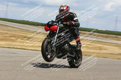 media/Apr-26-2024-TrackDaz (Fri) [[c4b677d280]]/B Group/120pm (Wheelie Bump)/